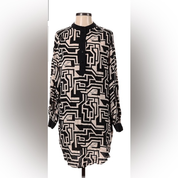 H&M Richard Allen Dresses & Skirts - H&M X Richard Allen Geometric Print Shirtdress